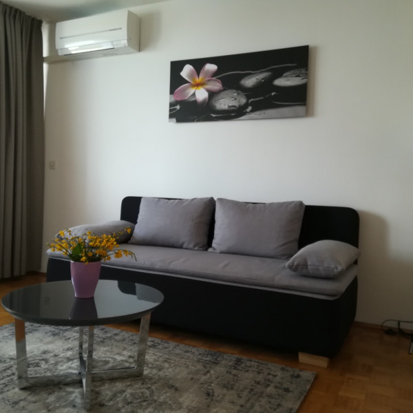 Das Wohnzimmer, Apartment Maestral, Pula City Apartments für zwei Personen in der Nähe des Meeres und des Zentrums, Pula, Istrien, Kroatien Pula