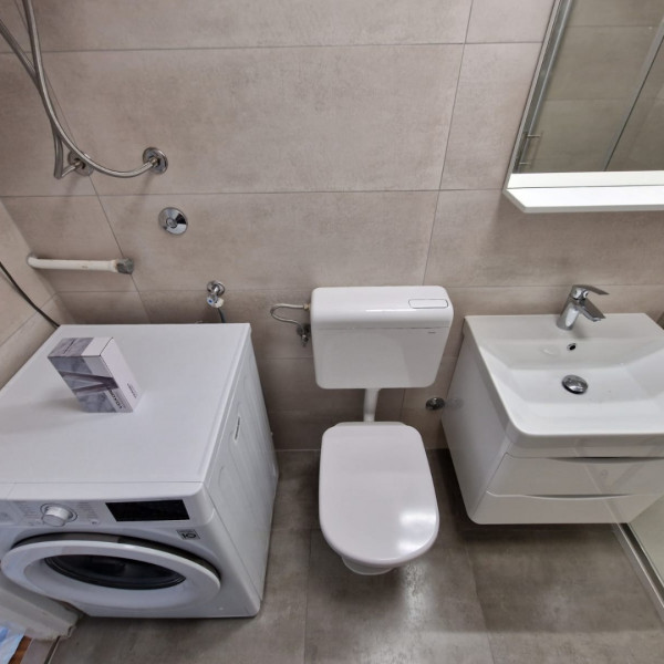 Bathroom / WC, Apartment Maestral, Pula City Apartments for two near the sea and the center, Pula, Istria, Croatia Pula