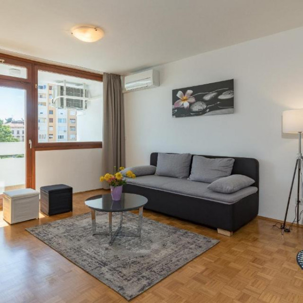 Apartment Maestral, Pula City Apartments f&uuml;r zwei Personen in der N&auml;he des Meeres und des Zentrums, Pula, Istrien, Kroatien Pula